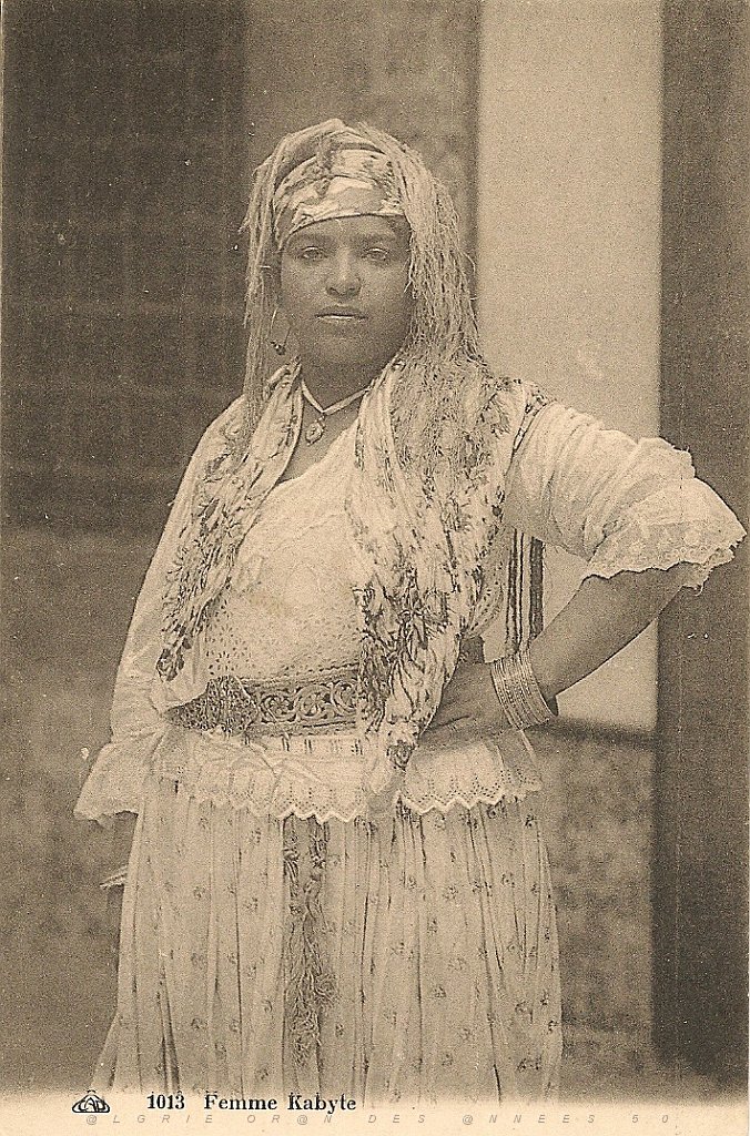 femme kabyle.jpg
